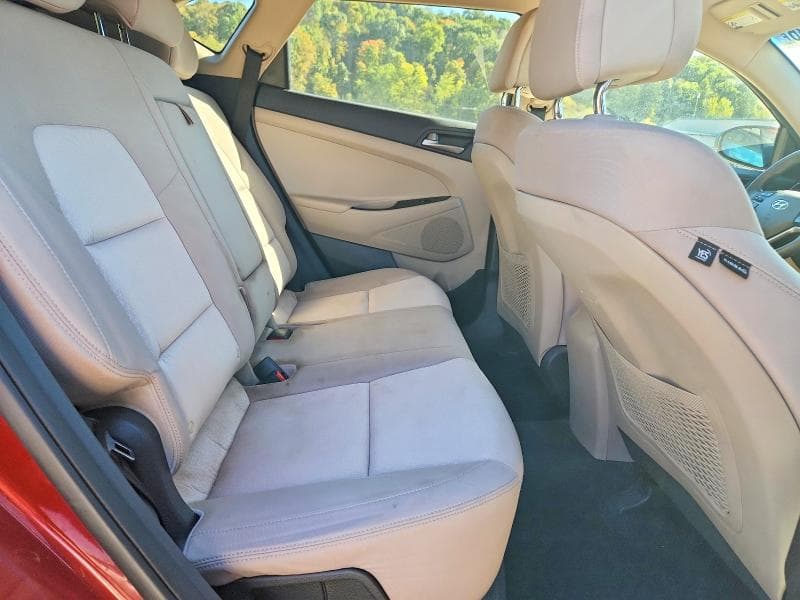 2018 HYUNDAI TUCSON SE 11