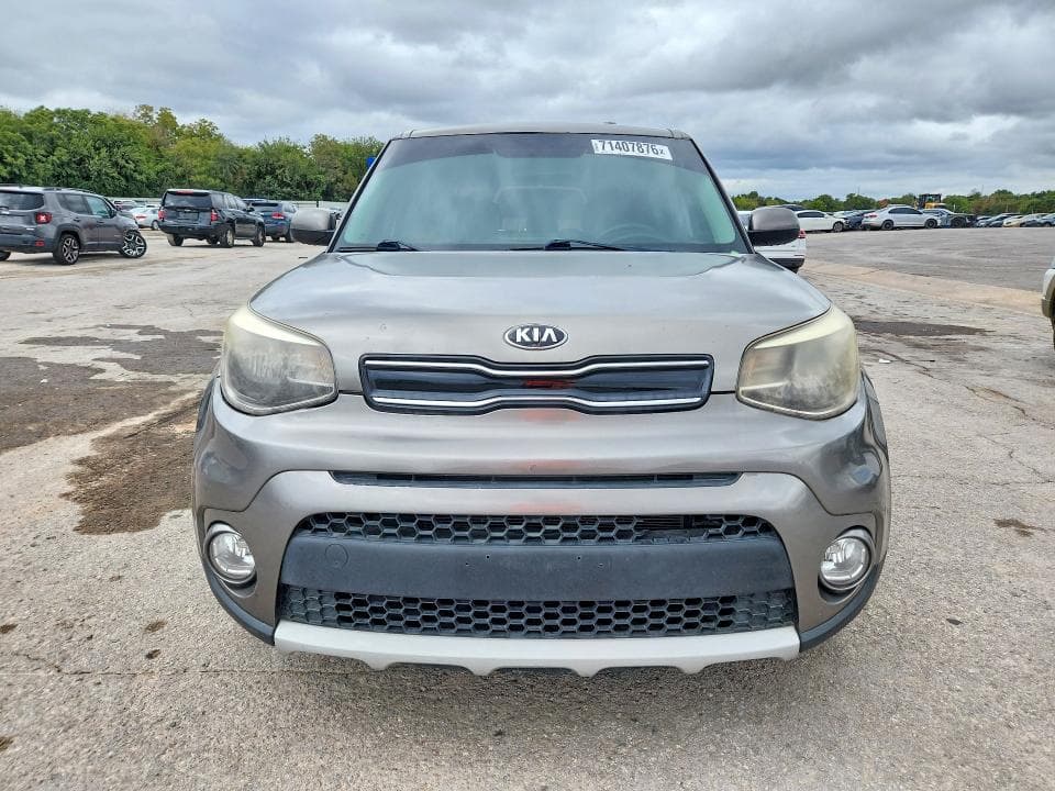 2019 KIA SOUL + 5