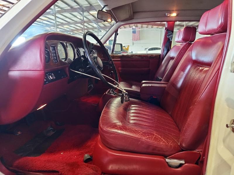 1986 ROLLS-ROYCE SILVER SPIRIT 7