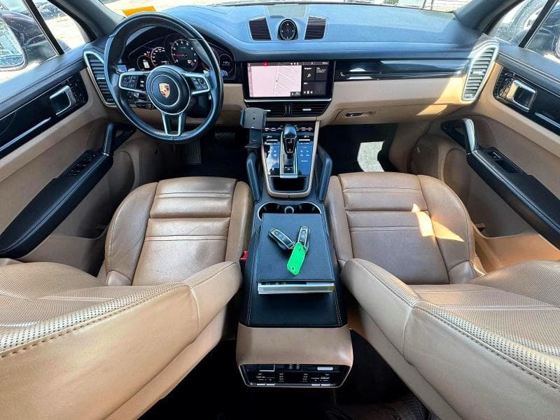 2021 PORSCHE CAYENNE 9