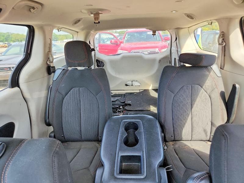 2017 CHRYSLER PACIFICA TOURING 10
