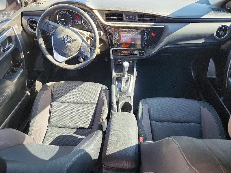 2018 TOYOTA COROLLA LE 8