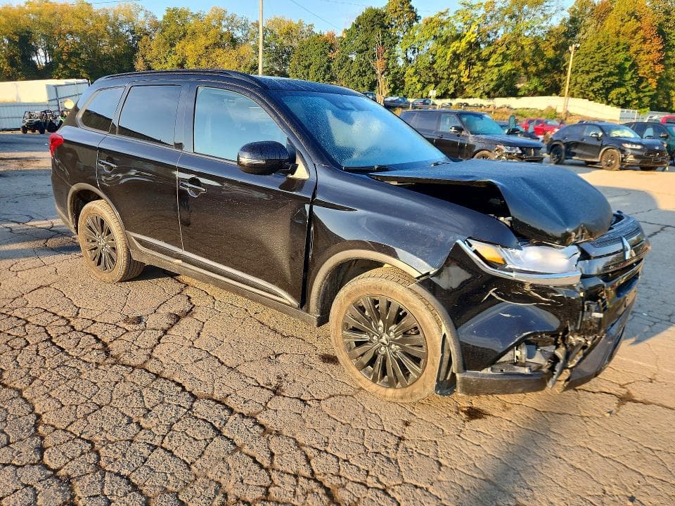 2020 MITSUBISHI OUTLANDER SE 4