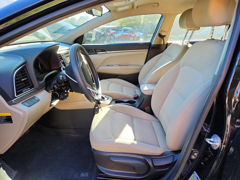 2017 HYUNDAI ELANTRA SE 7