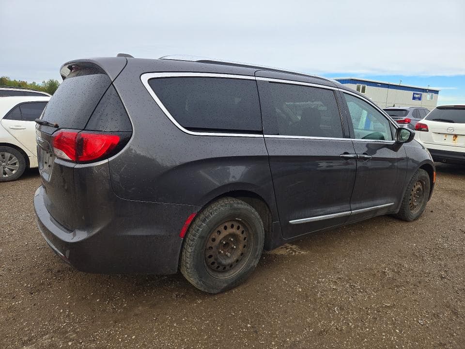 2017 CHRYSLER PACIFICA TOURING L PLUS 3