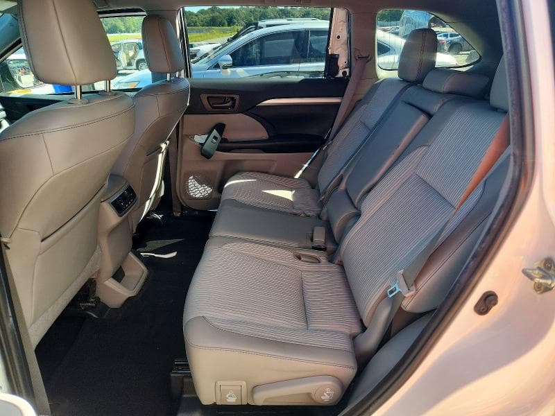 2019 TOYOTA HIGHLANDER LE PLUS 11