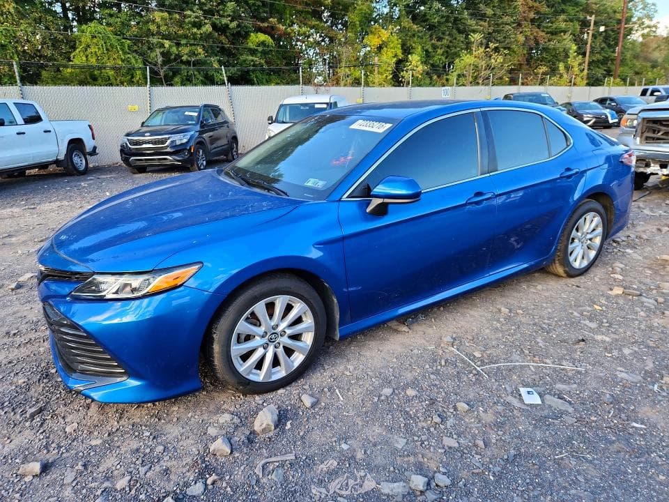 2019 TOYOTA CAMRY LE