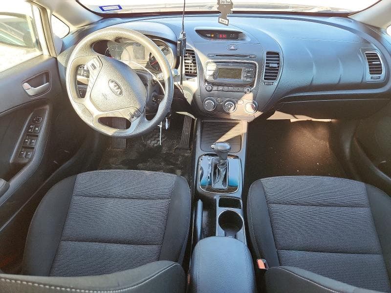 2017 KIA FORTE5 LX 8