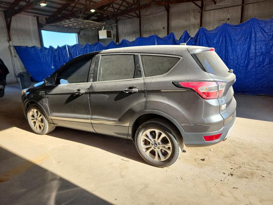 2017 FORD ESCAPE SE 2
