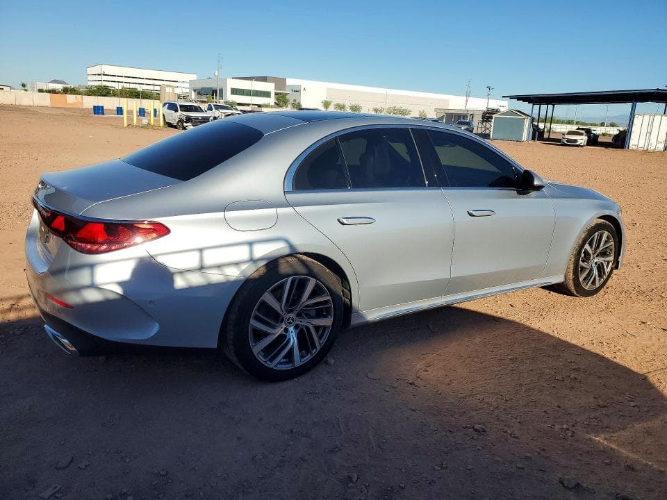 2026 MERCEDES-BENZ E 350 3