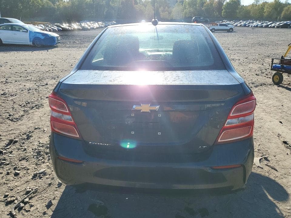 2017 CHEVROLET SONIC LT 6