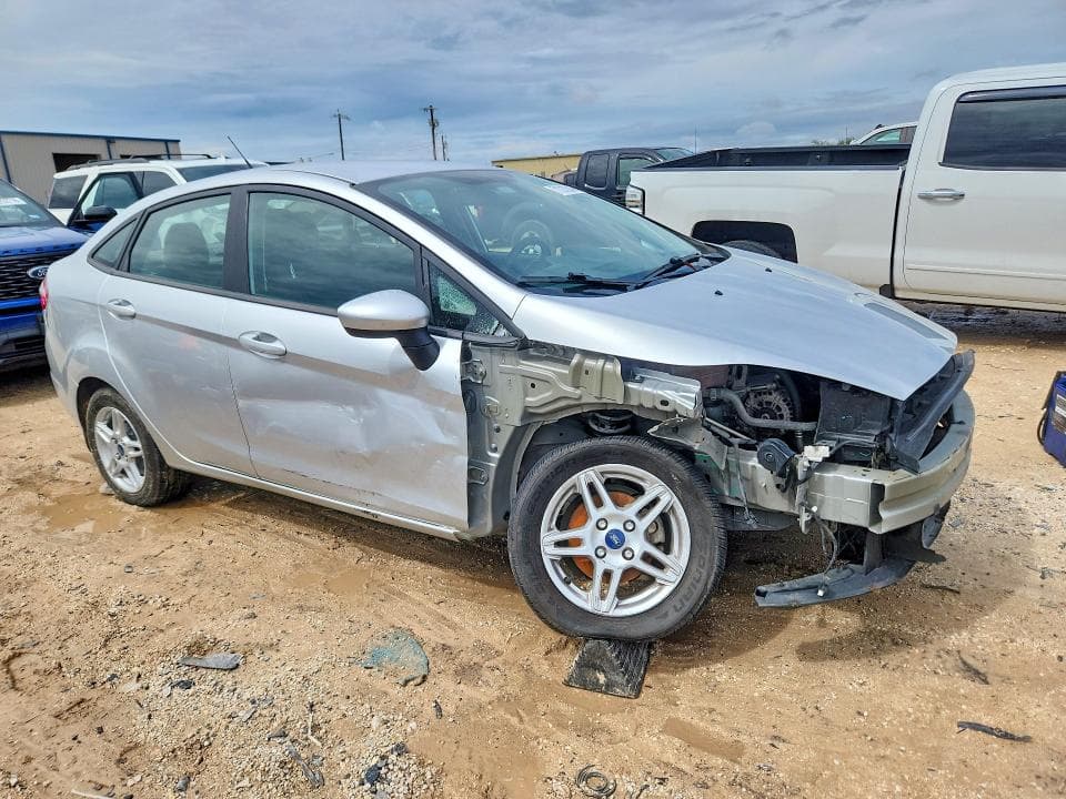 2019 FORD FIESTA SE 4
