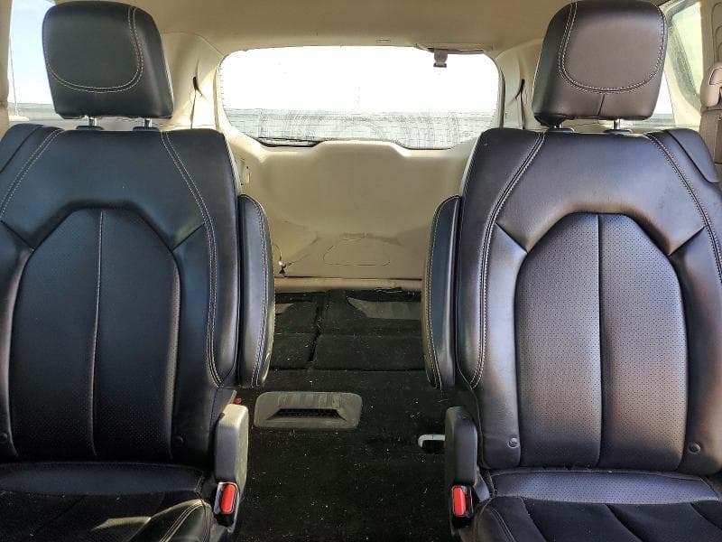 2020 CHRYSLER VOYAGER LXI 10