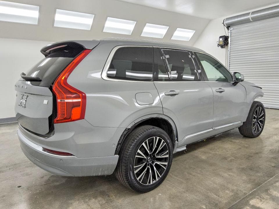 2024 VOLVO XC90 PLUS 3