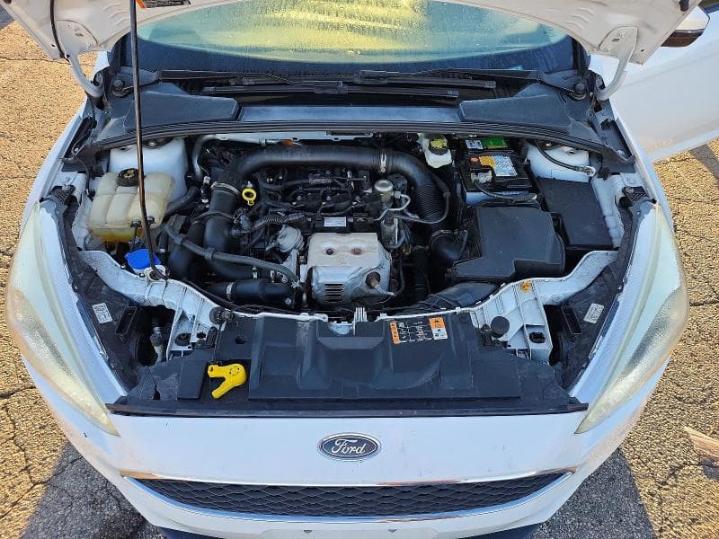 2017 FORD FOCUS SE 11
