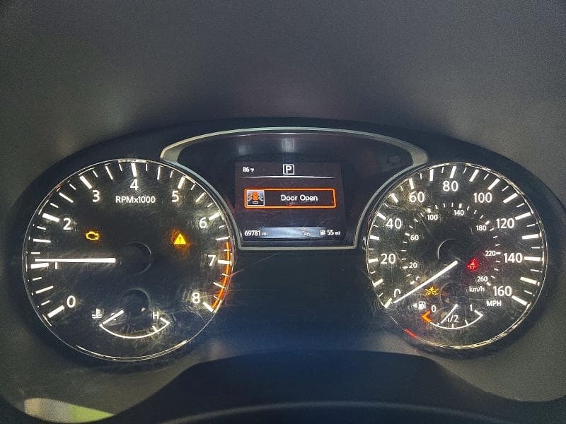 2019 NISSAN PATHFINDER SL 9