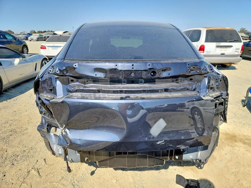 2026 TESLA MODEL Y 6