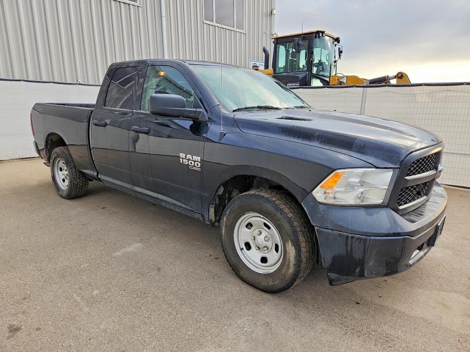 2023 RAM 1500 CLASSIC TRADESMAN 4