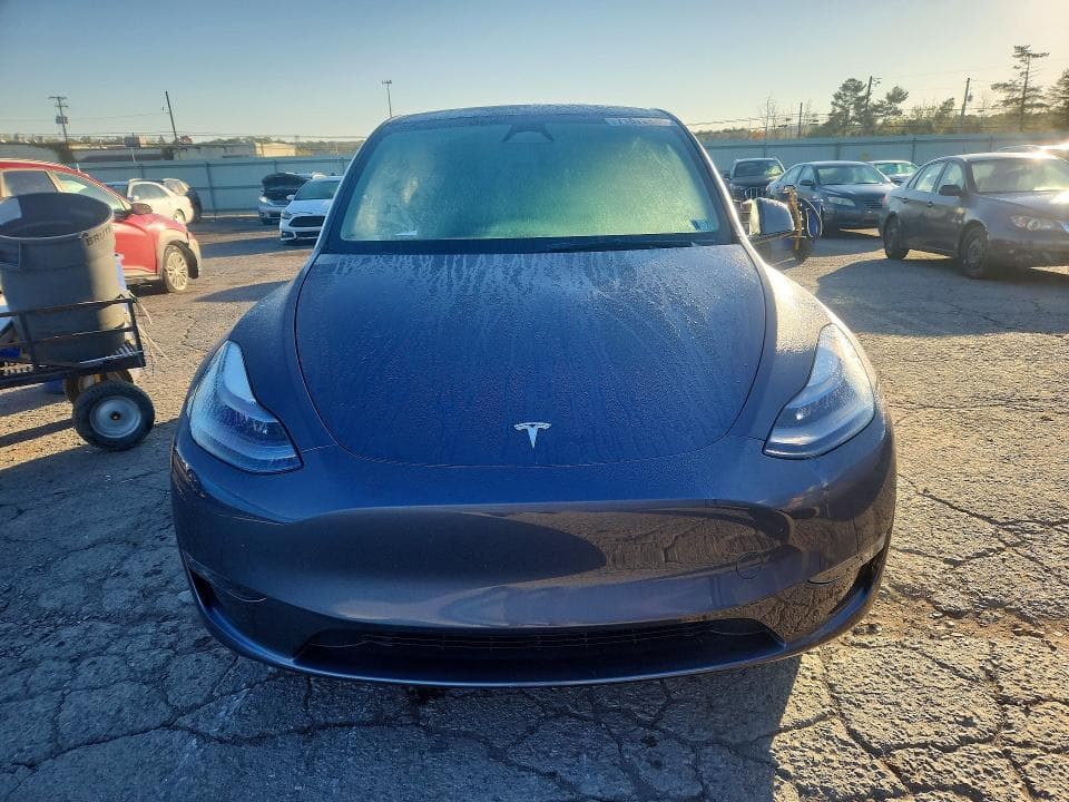 2023 TESLA MODEL Y 5