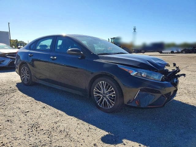 2022 KIA FORTE GT LINE 4