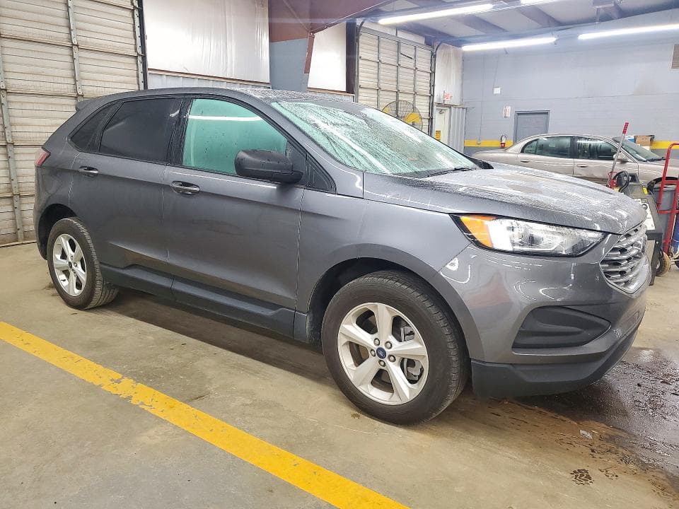 2021 FORD EDGE SE 4