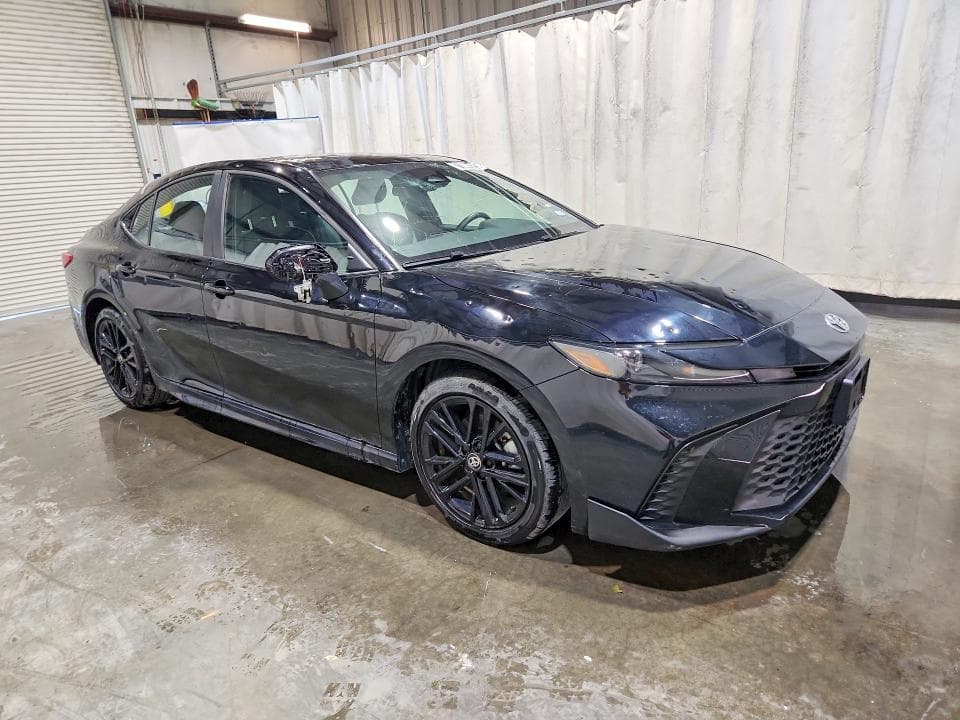 2026 TOYOTA CAMRY SE 4
