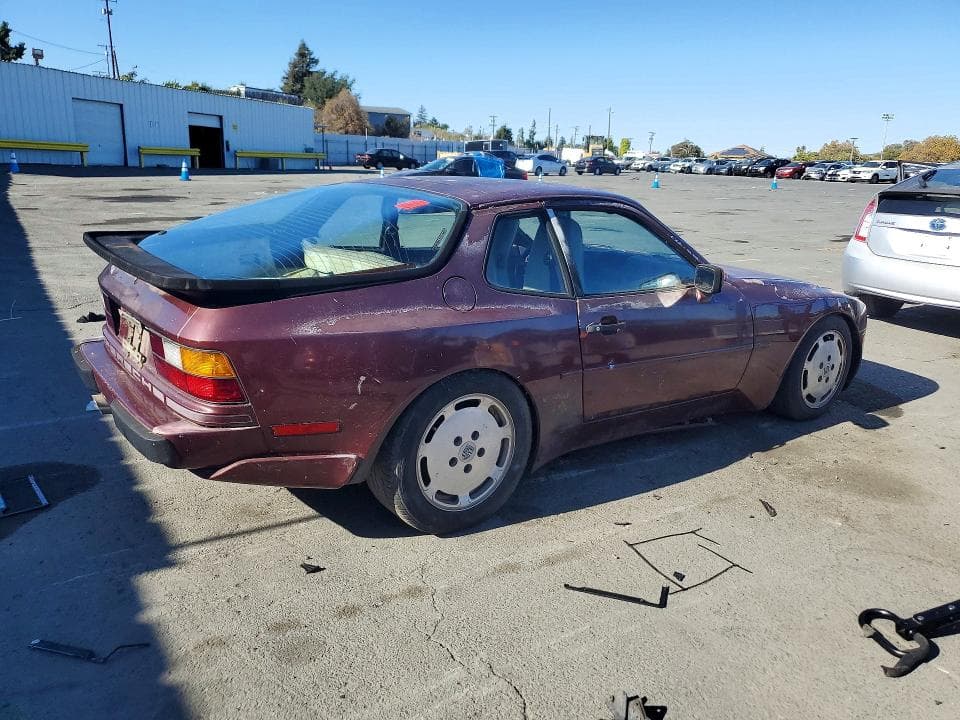 1984 PORSCHE 944 3
