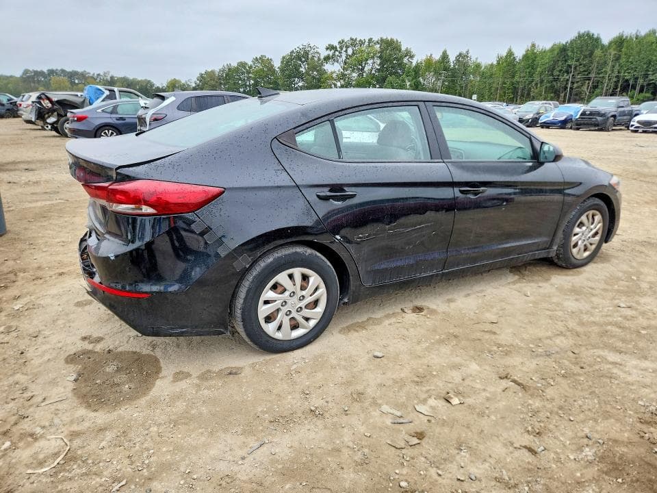 2017 HYUNDAI ELANTRA SE 3
