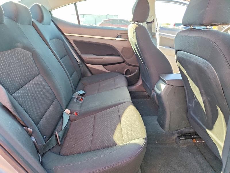 2019 HYUNDAI ELANTRA SEL 10