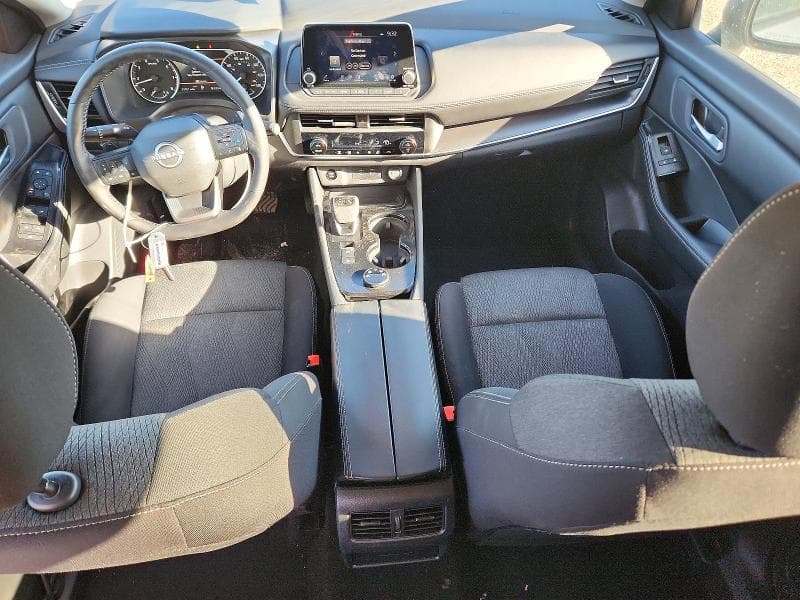 2026 NISSAN ROGUE SV 8