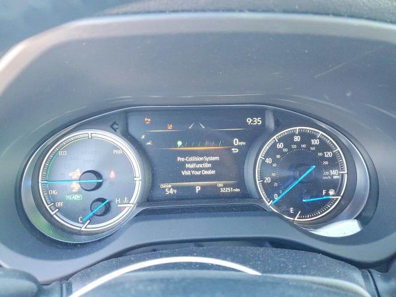 2021 TOYOTA VENZA LIMITED 9