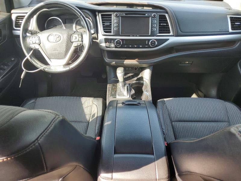 2018 TOYOTA HIGHLANDER LE PLUS 8