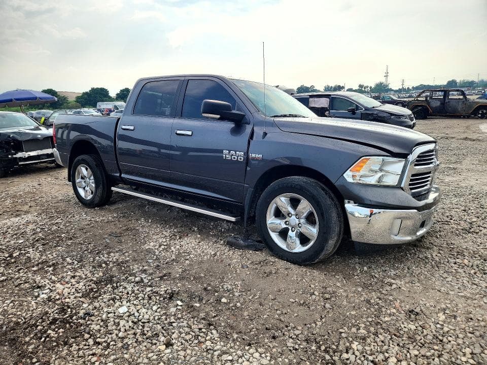 2018 RAM 1500 SLT 4