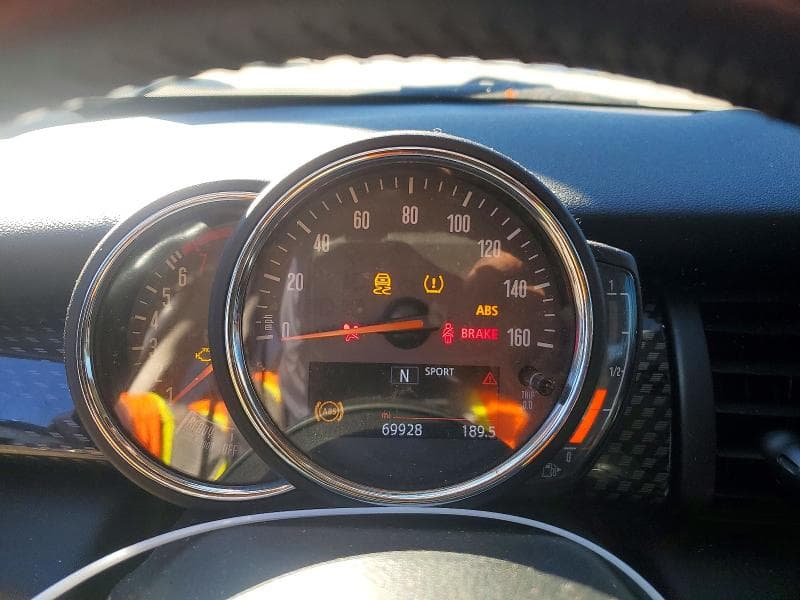 2019 MINI COOPER S 9