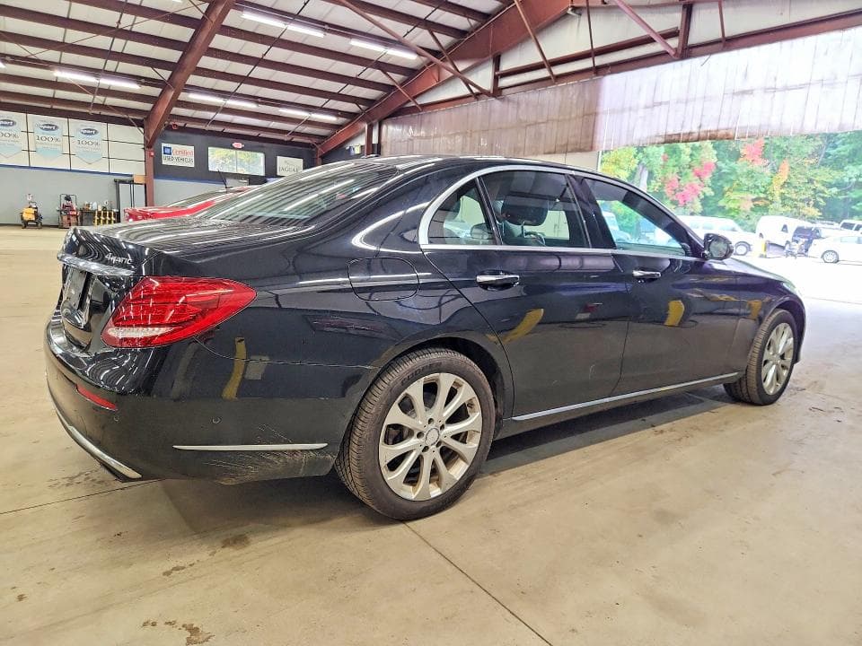 2017 MERCEDES-BENZ E 300 4MATIC 3