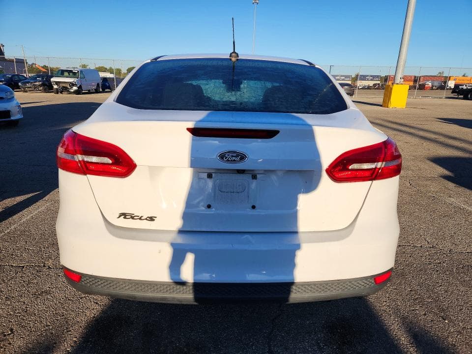 2017 FORD FOCUS SE 6