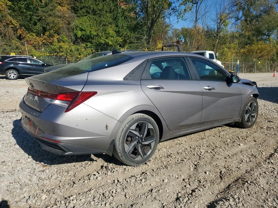 2023 HYUNDAI ELANTRA SEL 3