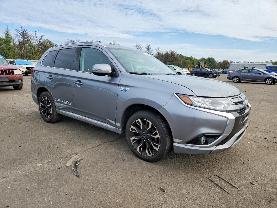 2018 MITSUBISHI OUTLANDER SE 4