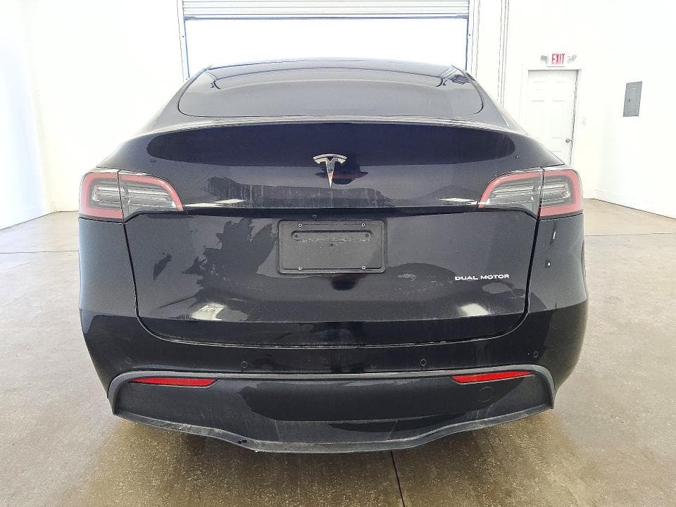 2022 TESLA MODEL Y 6