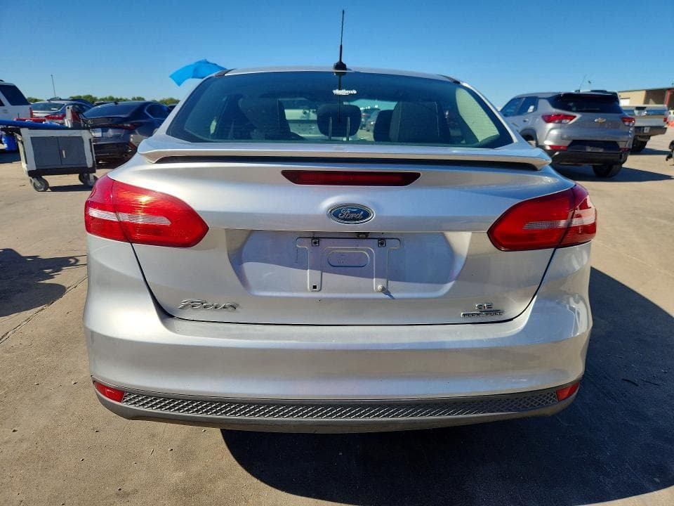 2018 FORD FOCUS SE 6
