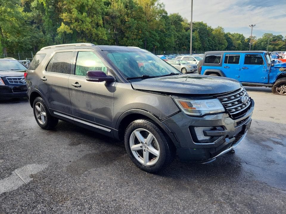 2017 FORD EXPLORER XLT 4