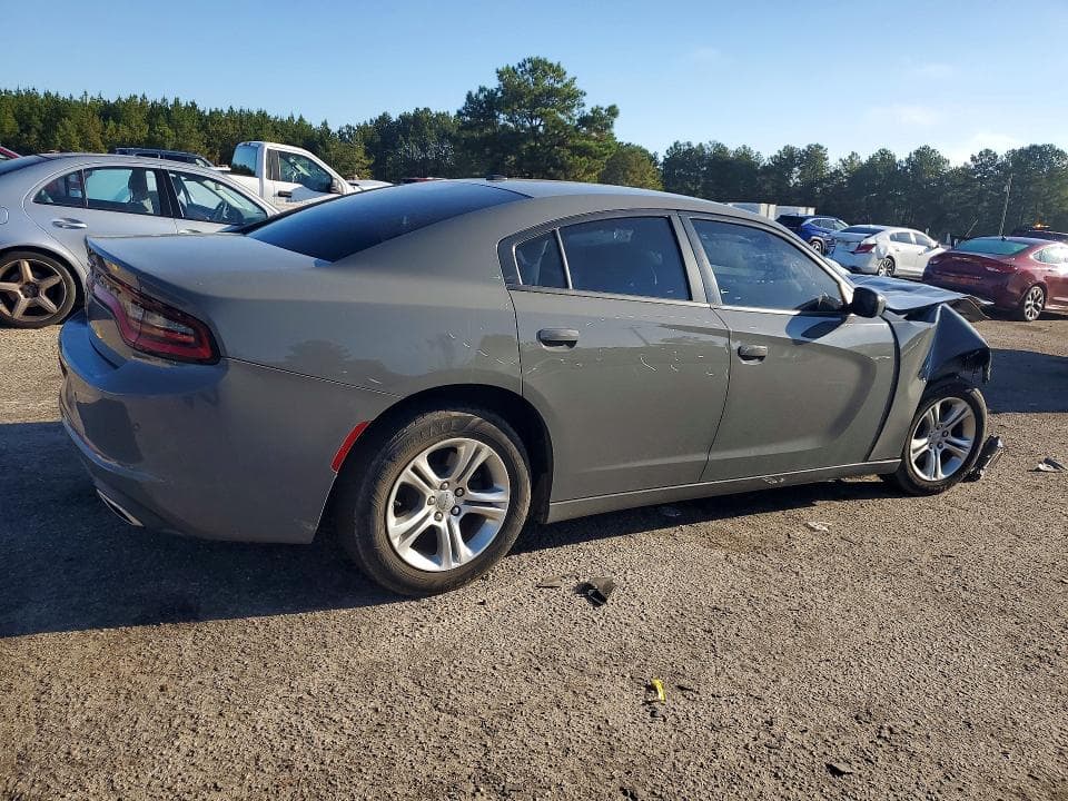 2017 DODGE CHARGER SE 3