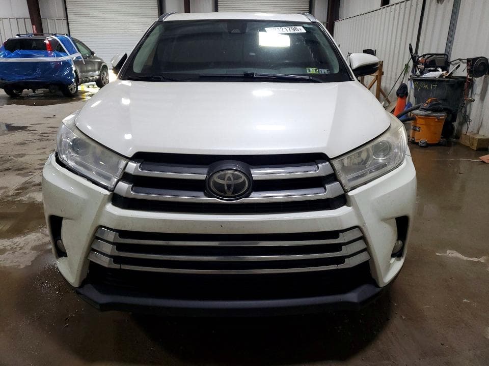2017 TOYOTA HIGHLANDER LIMITED 5