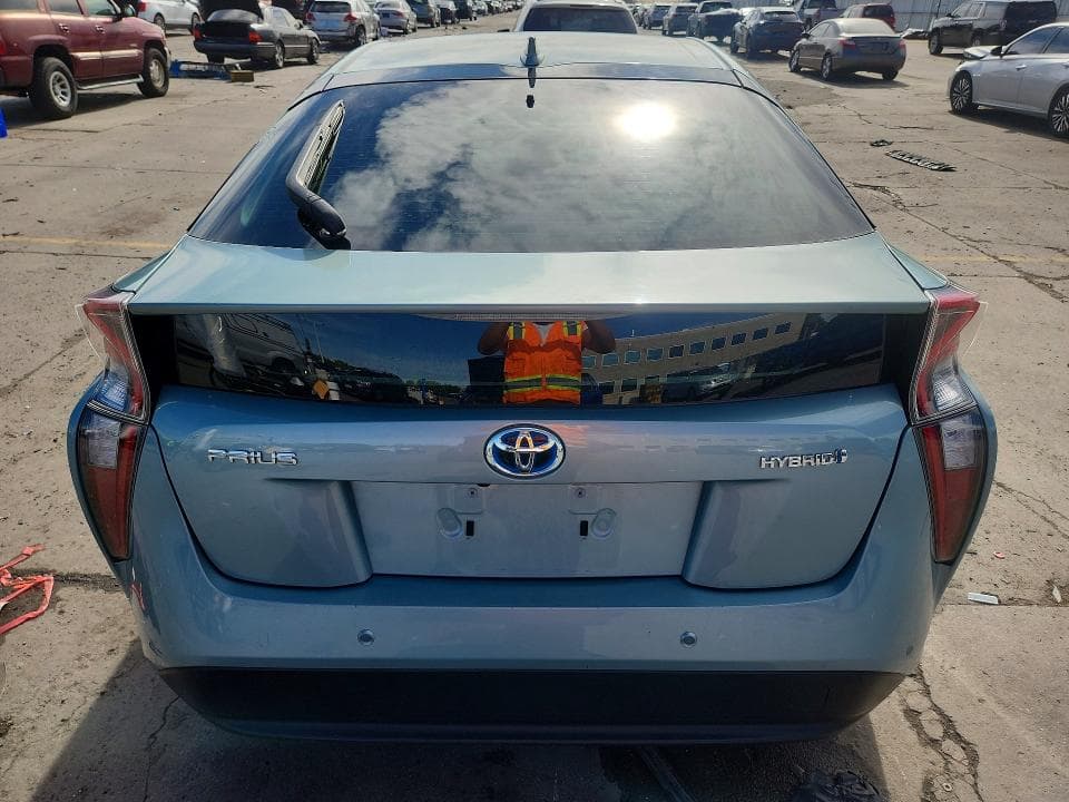 2018 TOYOTA PRIUS TWO 6