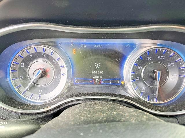 2020 CHRYSLER 300 LIMITED 9