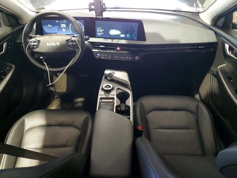 2023 KIA EV6 WIND 8