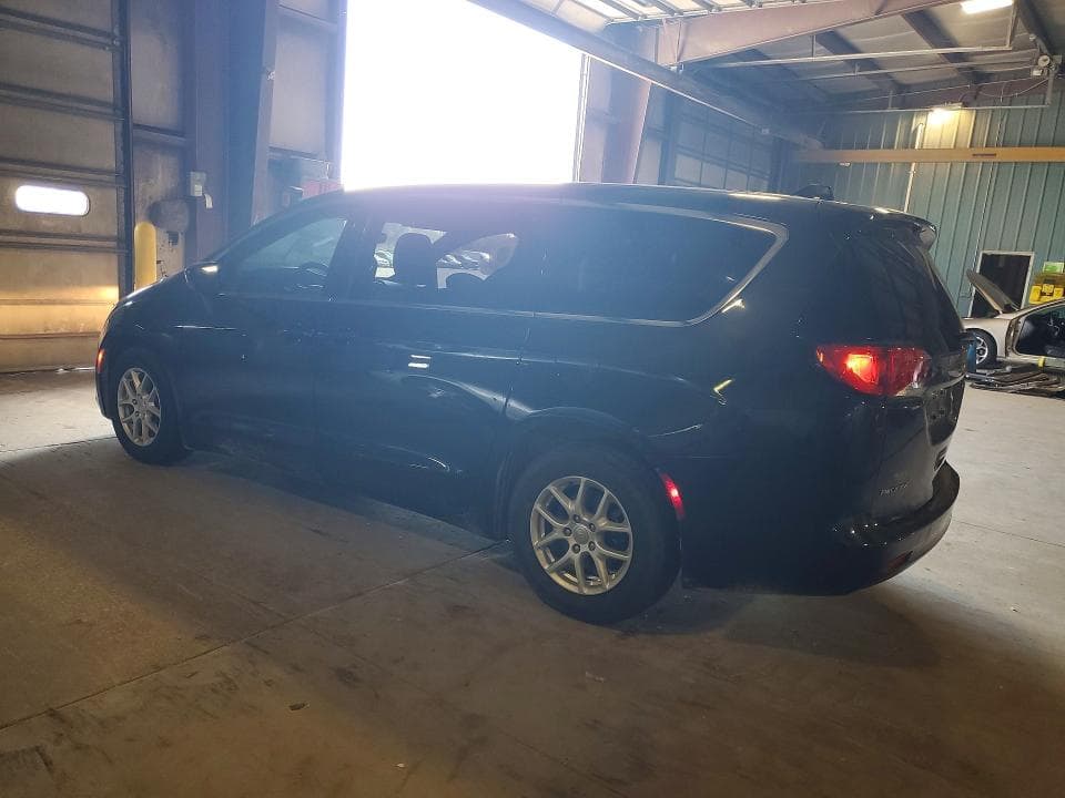 2017 CHRYSLER PACIFICA TOURING 2