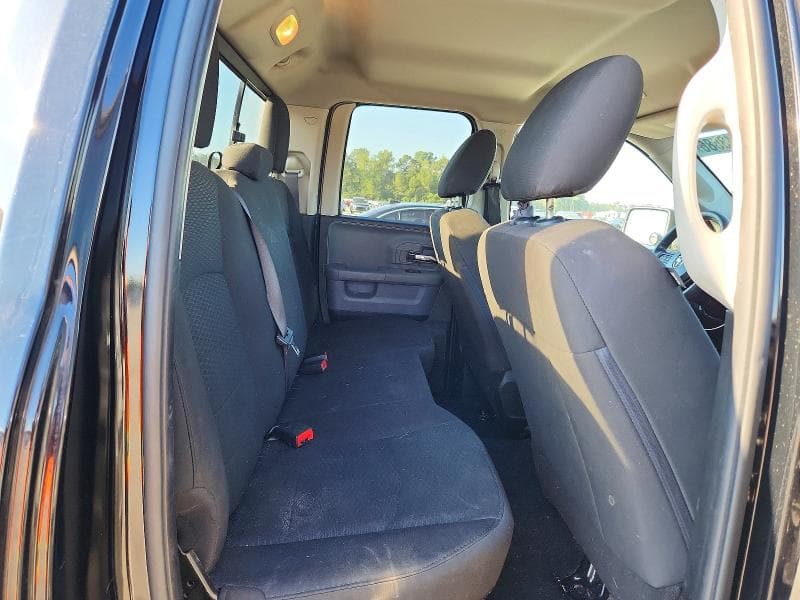 2019 RAM 1500 CLASSIC SLT 10
