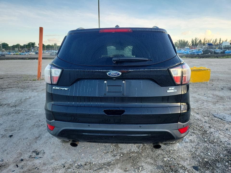 2017 FORD ESCAPE SE 6
