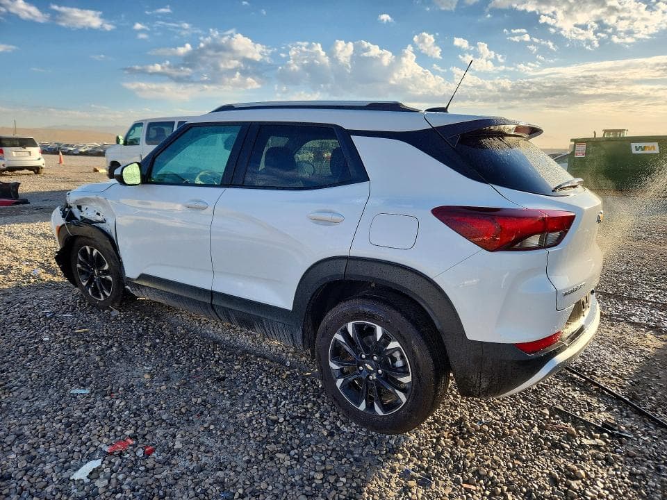 2023 CHEVROLET TRAILBLAZER LT 2